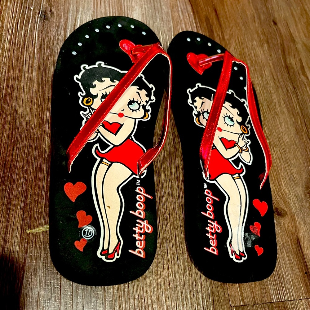 VINTAGE BETTY BOOP FLIP FLOPS